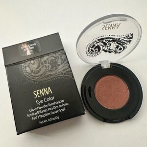 Senna Glow Powder Eyeshadow in Cordovan New in box!